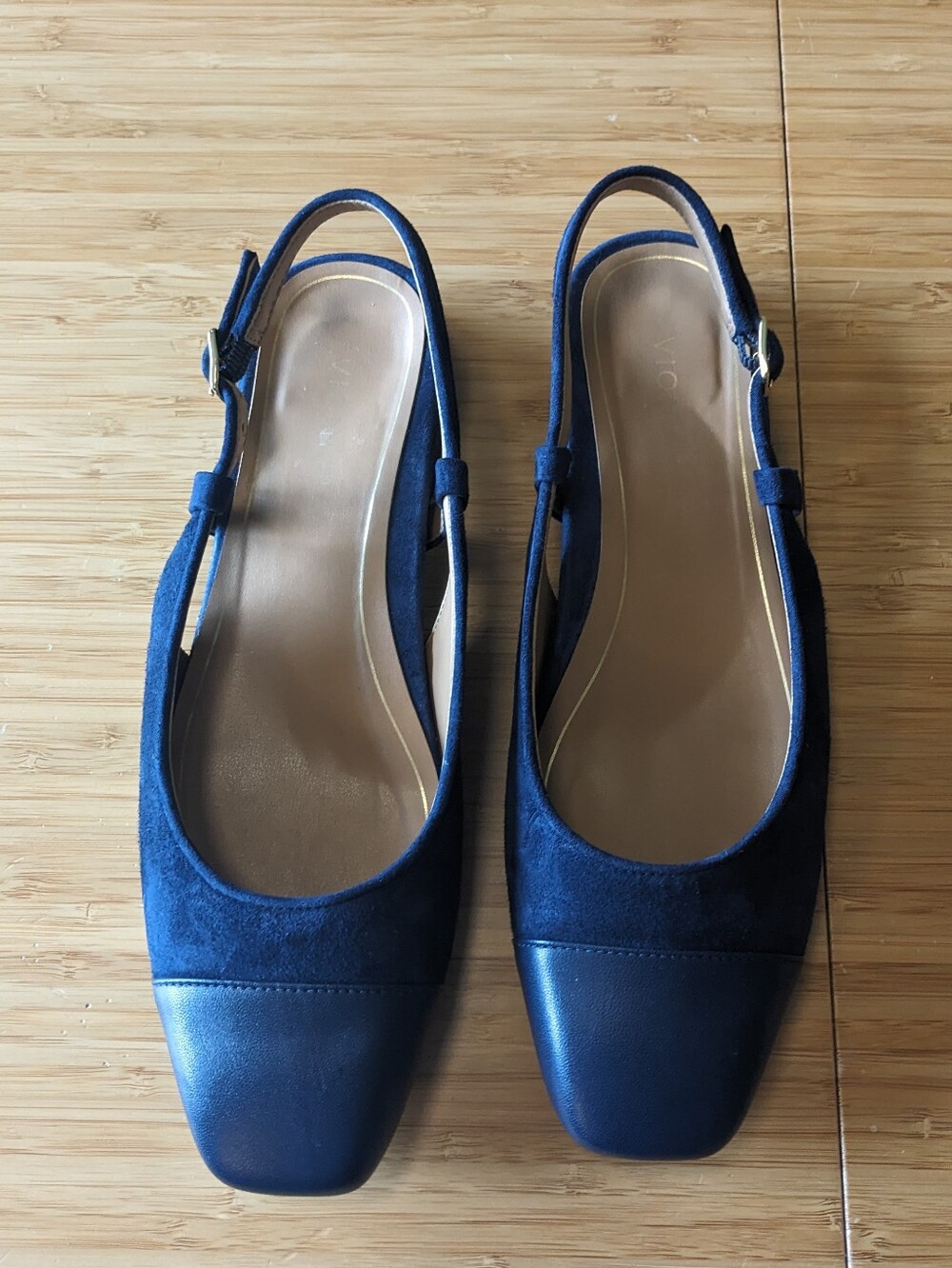 Vionic Petaluma Slingback Flat Sz 8 Blue Suede Cap-toe Classic Style + Comfort - Picture 2 of 5